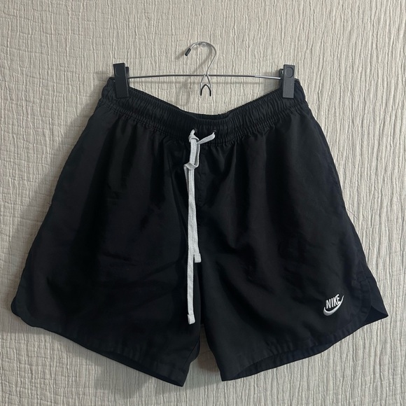 Nike Other - Nike Men's Black Shorts sz L